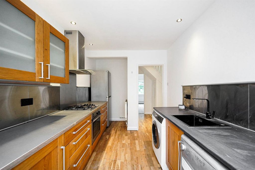 Property photo 2 of 23 2