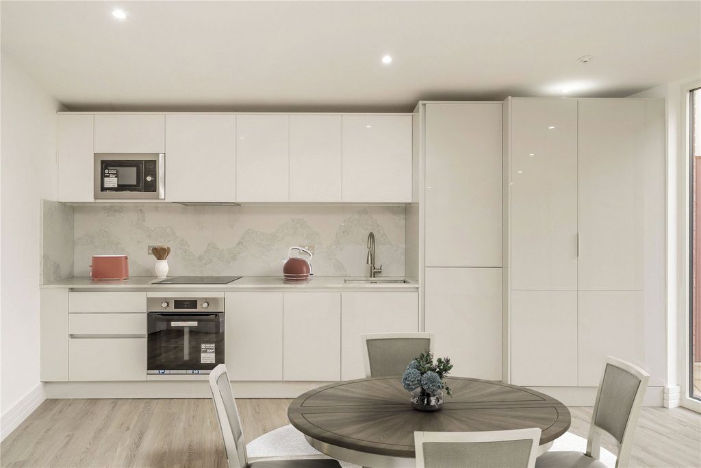 Property photo 2 of 4 Picture No. 07