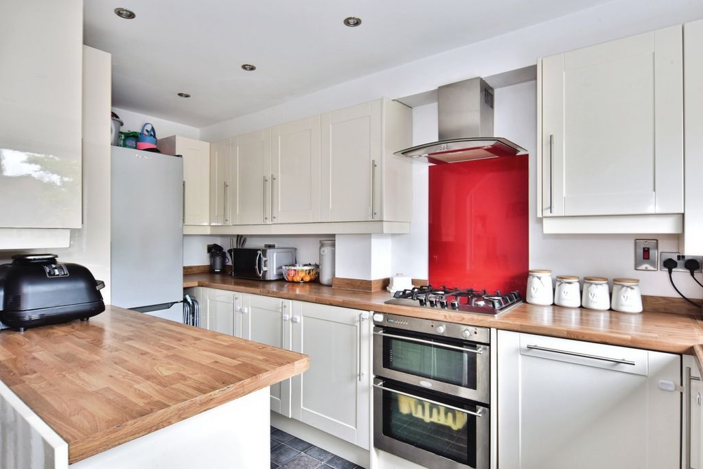 Property photo 3 of 22 Pbox-Img.Jpg