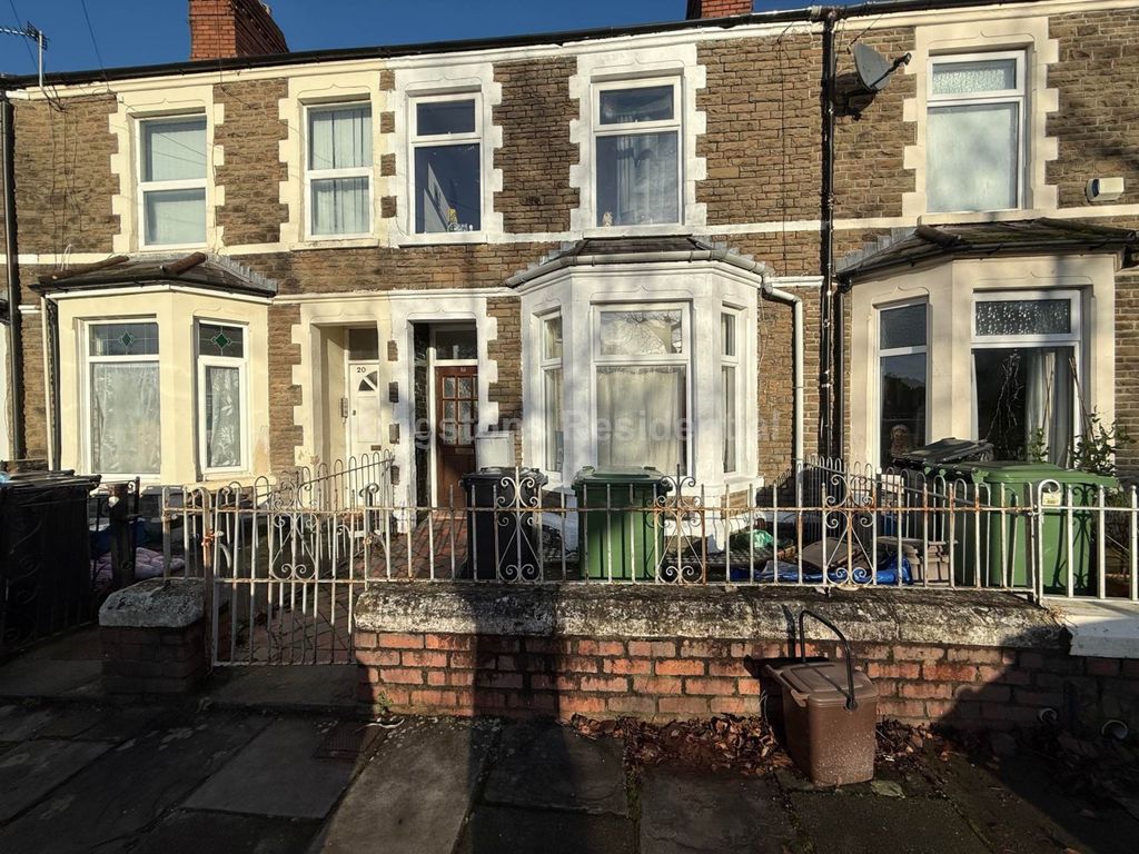 Property photo 2 of 9