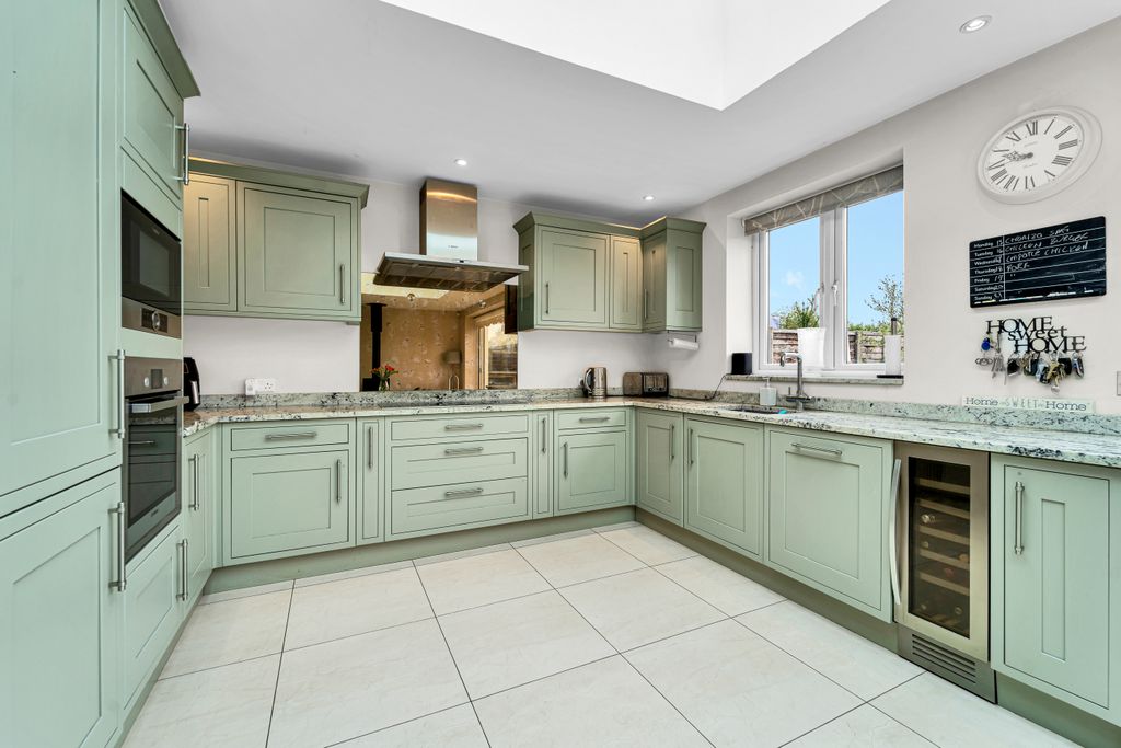 Property photo 3 of 17 Dsc06275