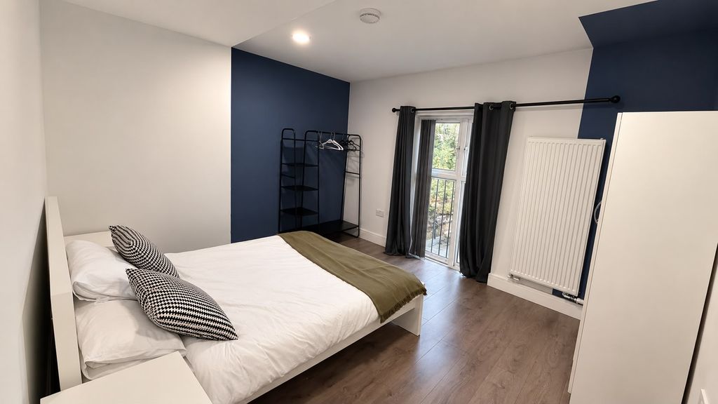 Property photo 1 of 4