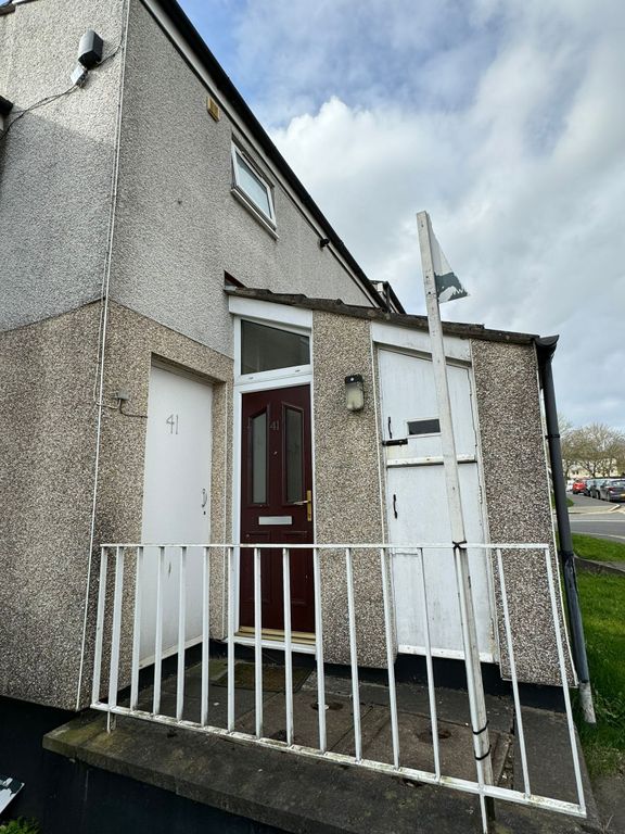 Property photo 1 of 9