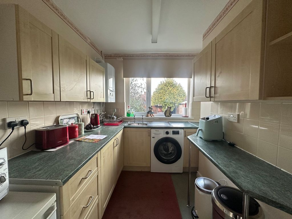 Property photo 2 of 9 Picture No. 34