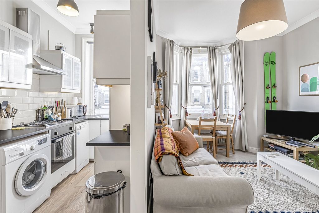 Property photo 3 of 13 Picture No. 05