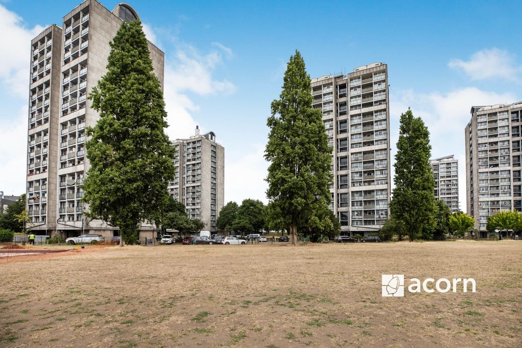 Property photo 1 of 10 0T7A3405
