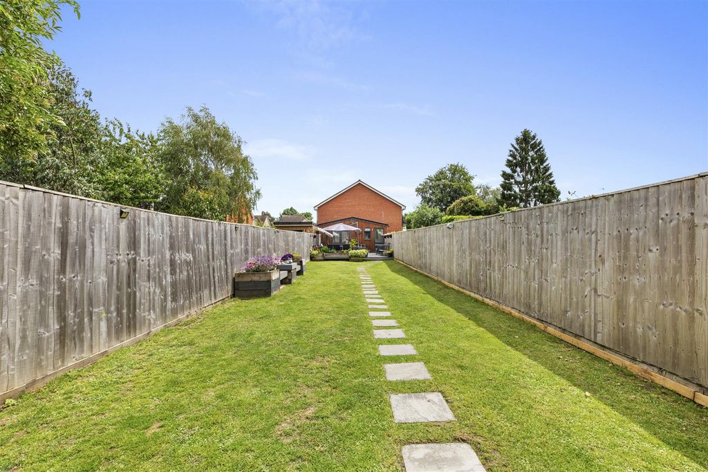 Property photo 2 of 16