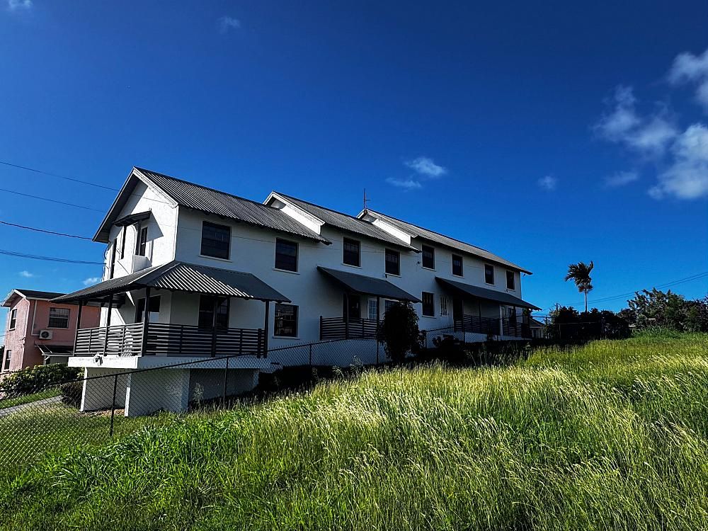 Property photo 1 of 11