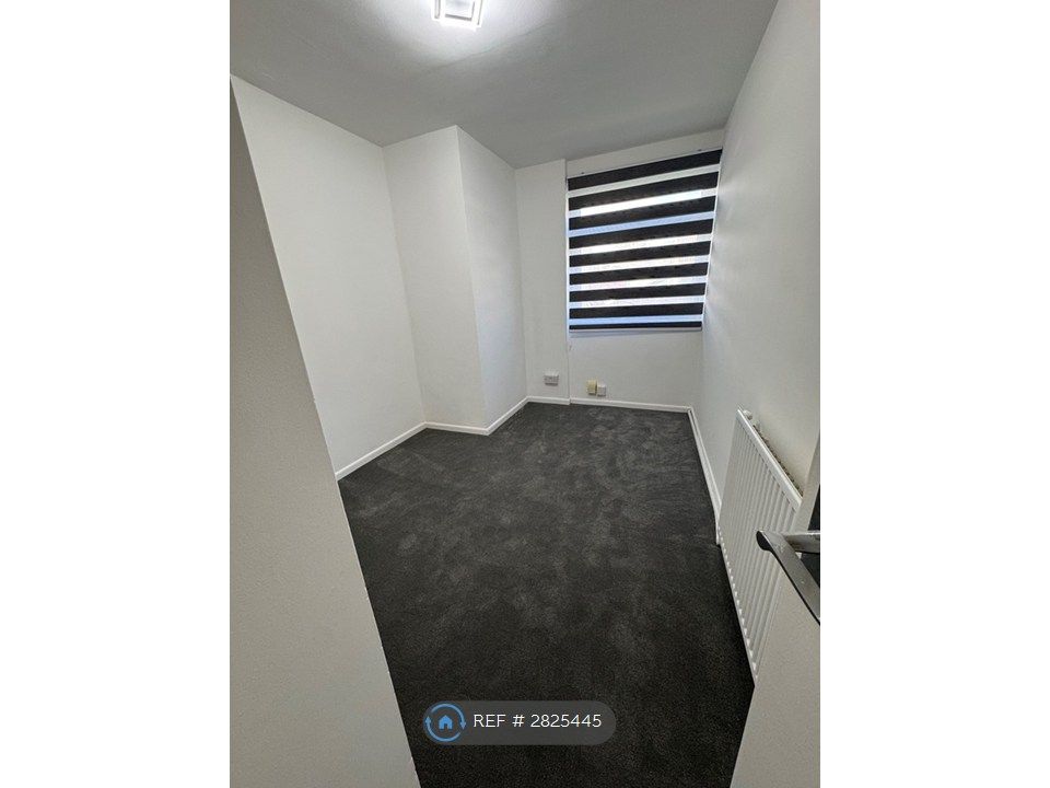 Property photo 3 of 3