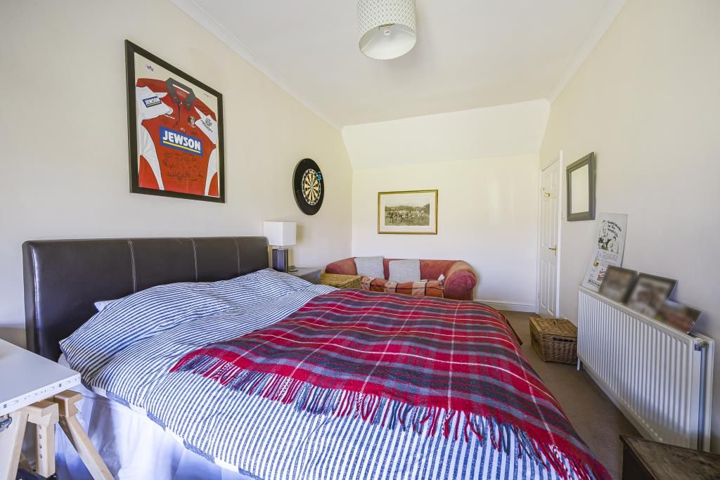 Property photo 2 of 35 Bedroom