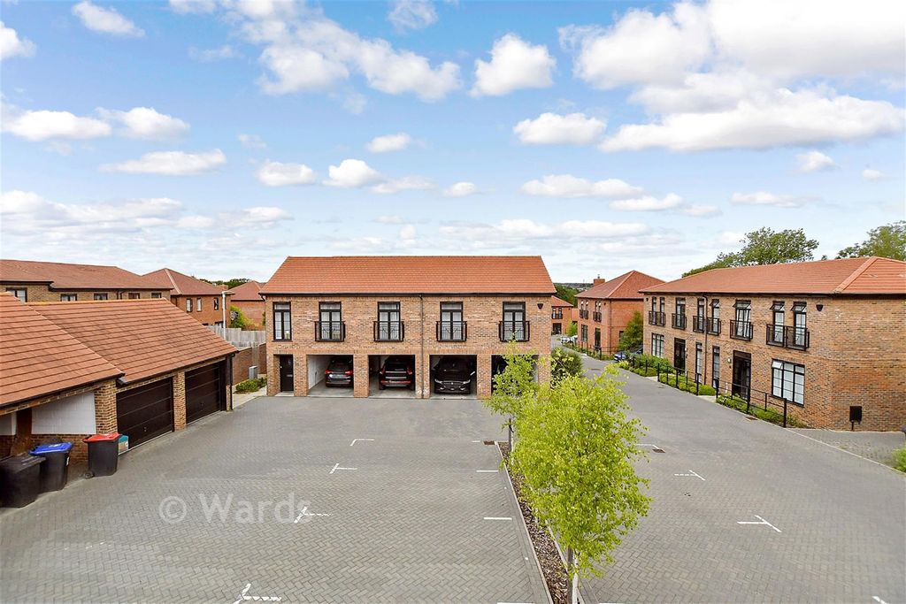 Property photo 1 of 7 External (Web)
