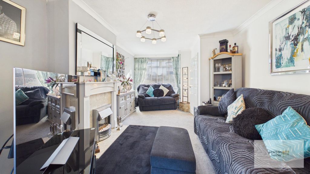 Property photo 2 of 22