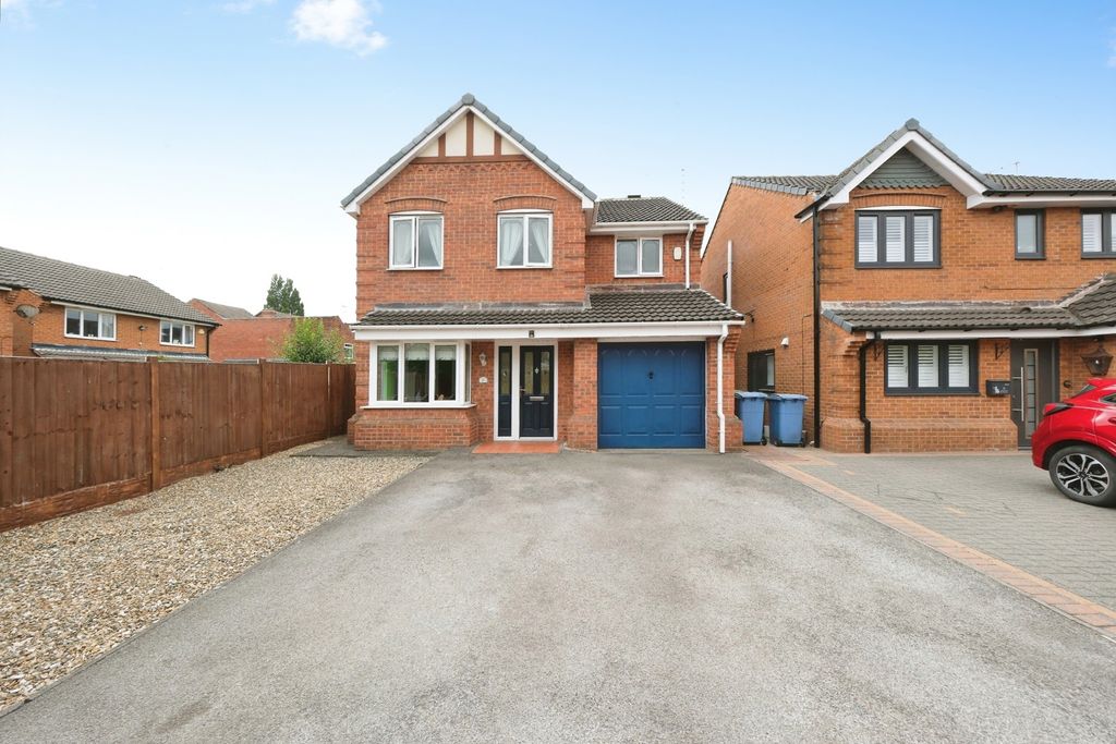 Property photo 1 of 17 Pbox-Img.Jpg