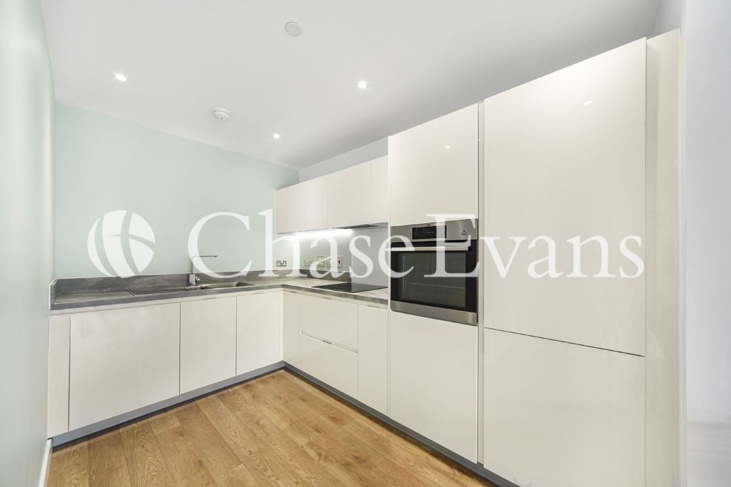 Property photo 2 of 15 Kitchen