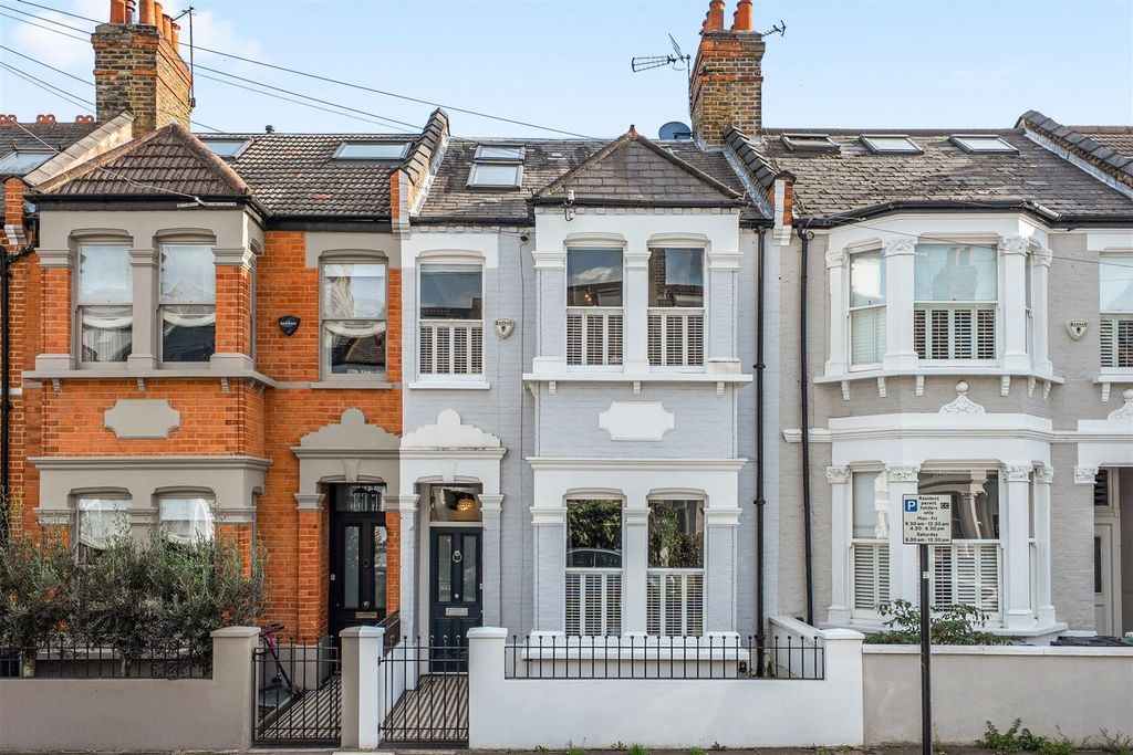Property photo 1 of 15 Balfern Grove, W4 - For Sale