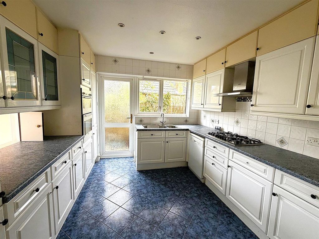 Property photo 3 of 17 15.Jpg