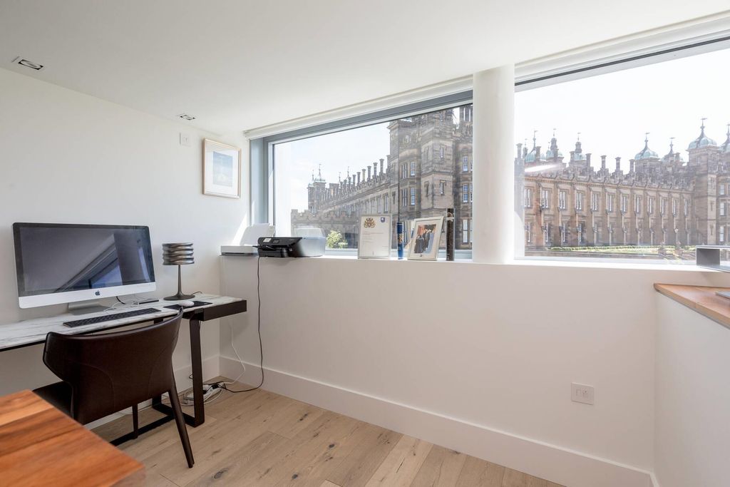 Additional image 10 of 2 bed flat for saleDonaldson Crescent, Edinburgh EH12