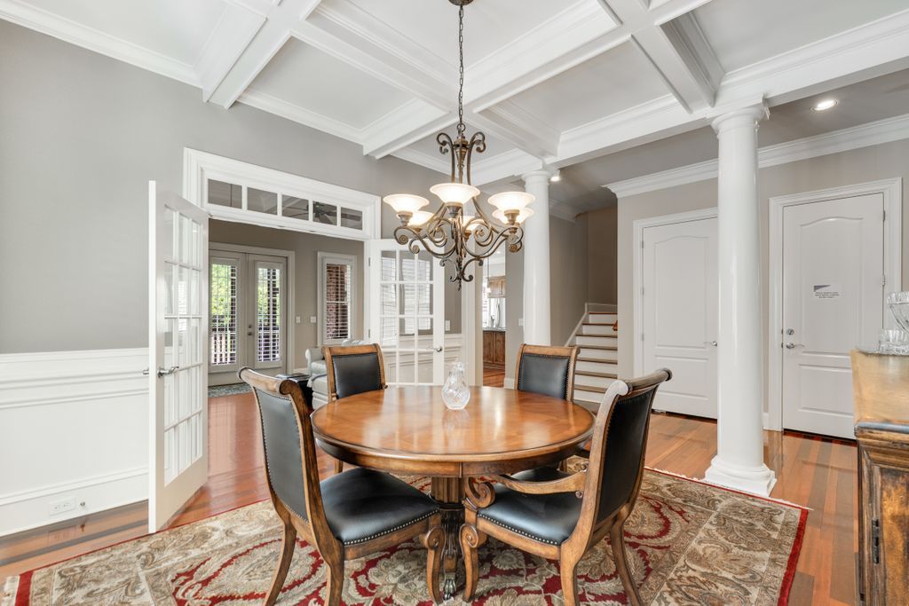 Property photo 3 of 23