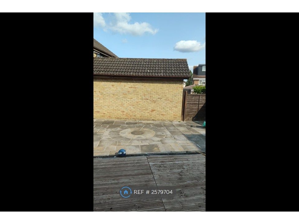 Property photo 3 of 34