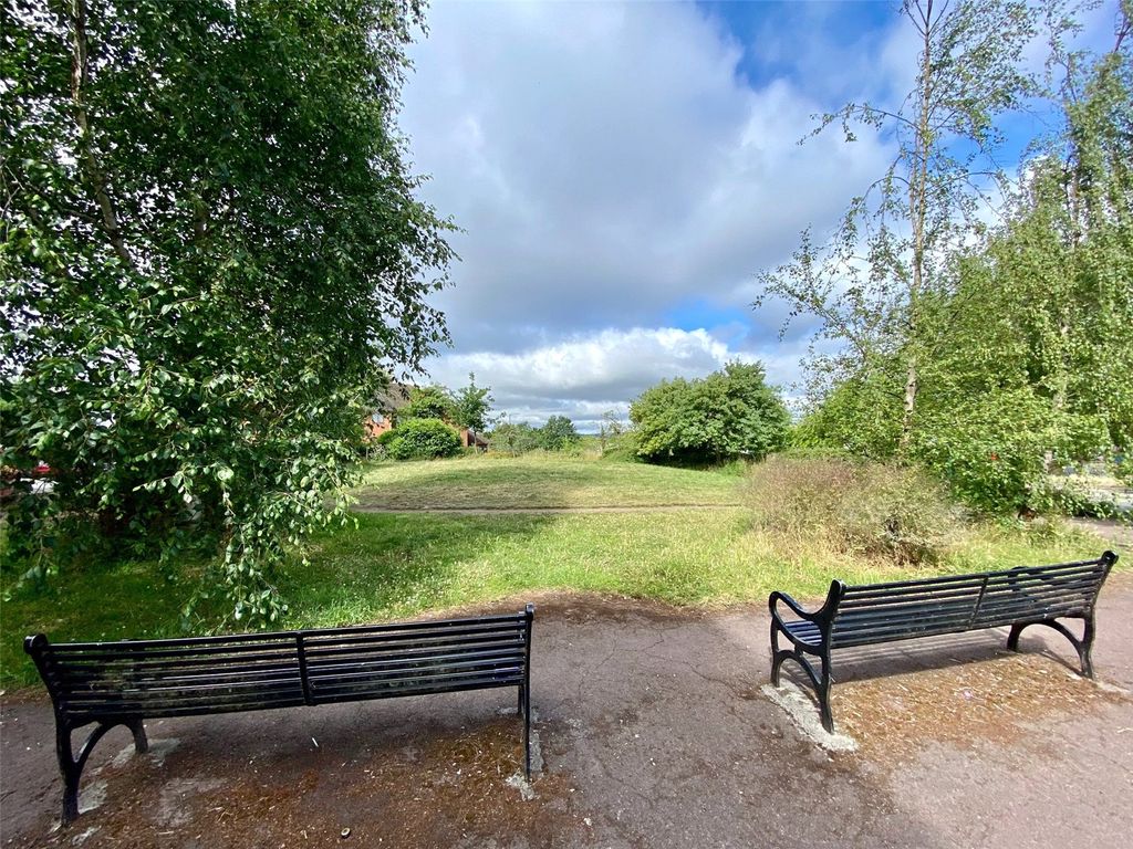 Property photo 3 of 13 Picture No. 33