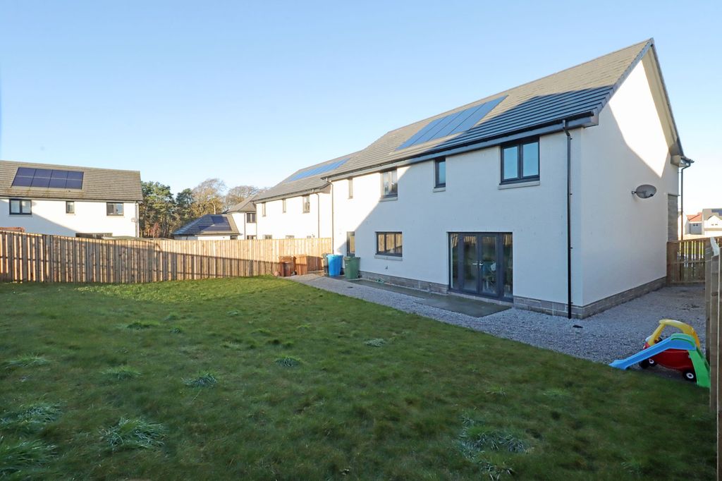 Additional image 26 of 5 bed detached house for saleEast Cairn View, Murieston, Livingston EH54
