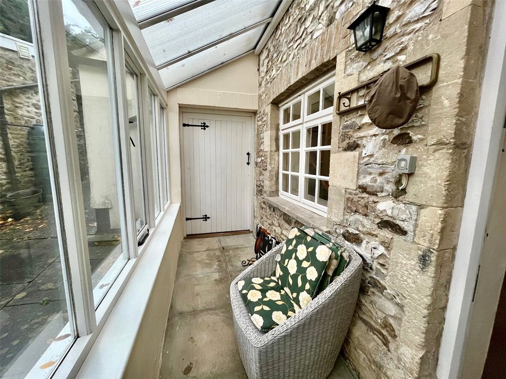 Property photo 2 of 15 Picture No. 04