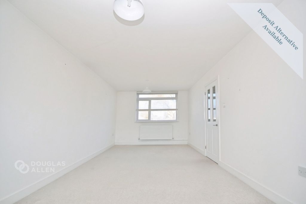 Property photo 3 of 9 837A5E5A-Thorndon...