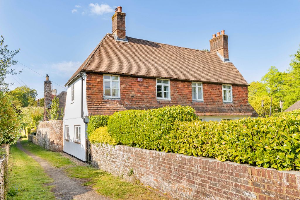 Property photo 1 of 18