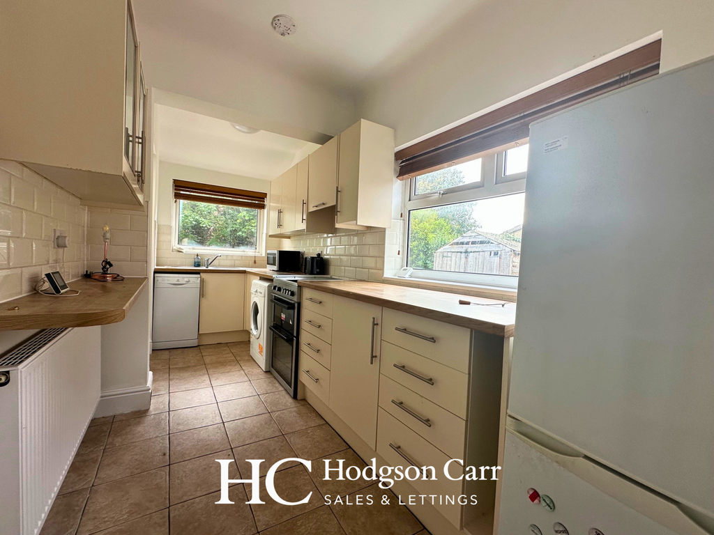 Property photo 2 of 10 Kitchen