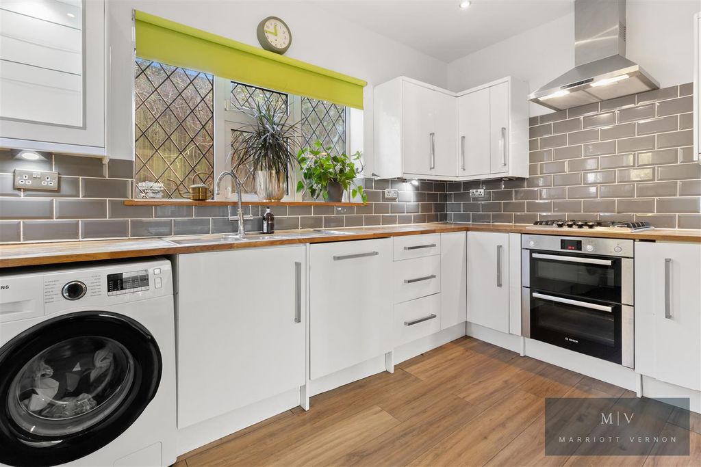 Property photo 2 of 23 Church Way 84 MV-14.Jpg