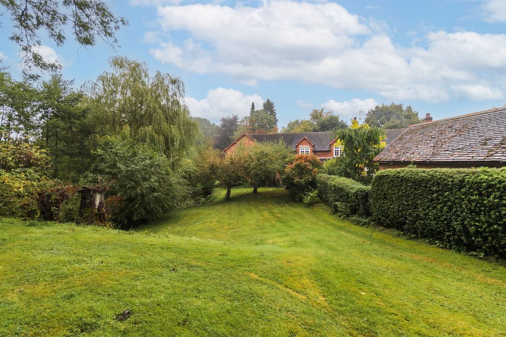 Property photo 2 of 49