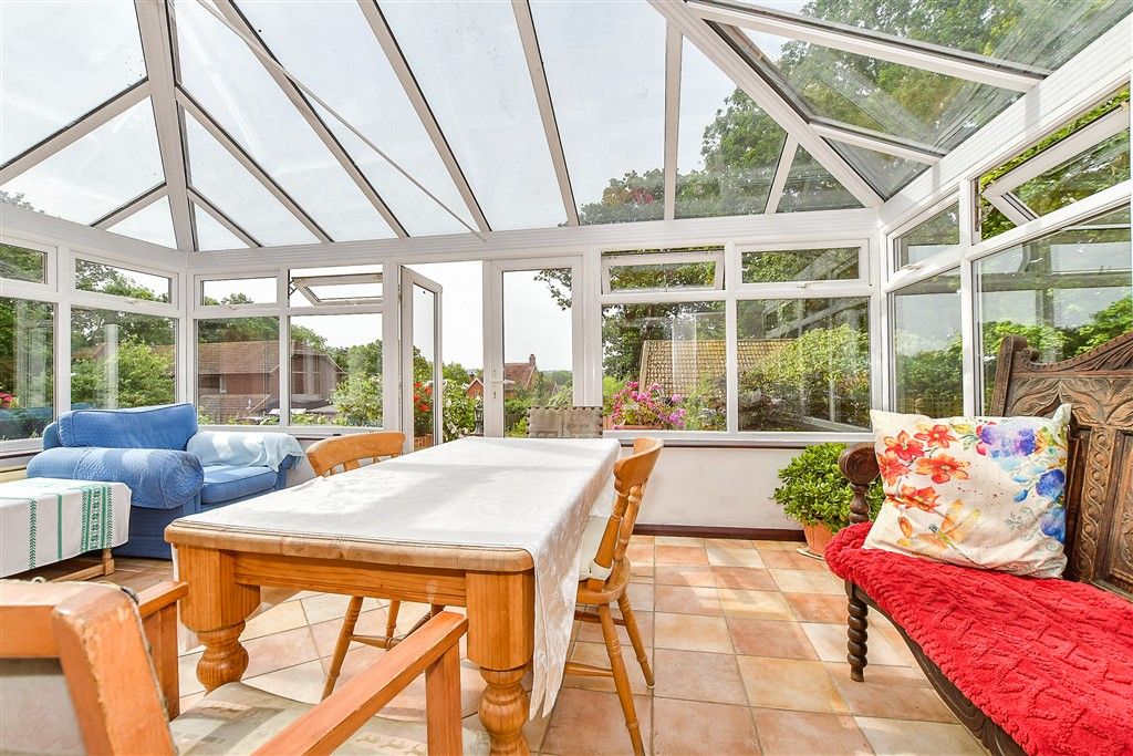 Property photo 3 of 24 Conservatory