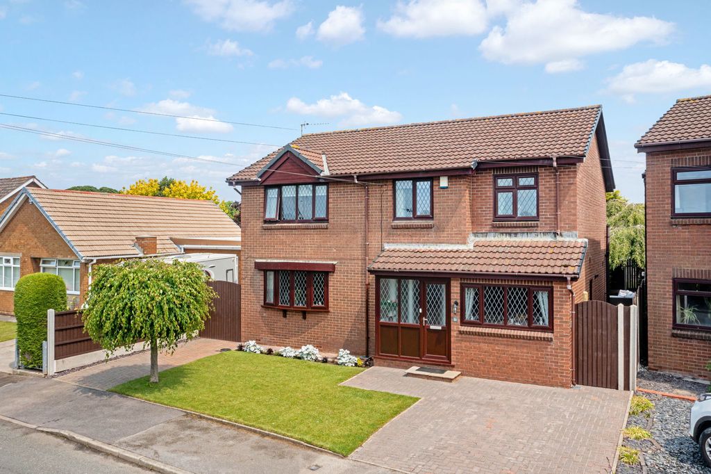 Property photo 1 of 43
