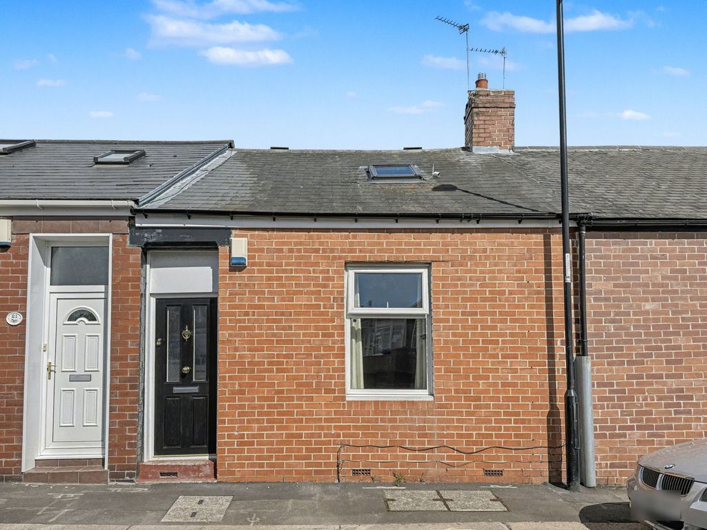 Property photo 1 of 21