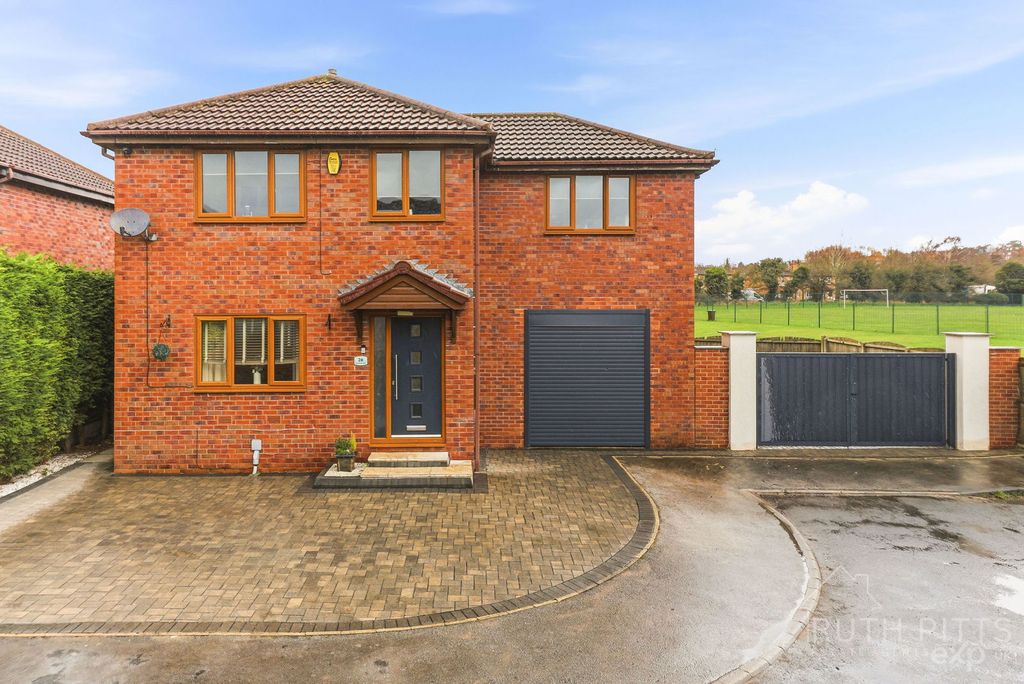 Property photo 1 of 28