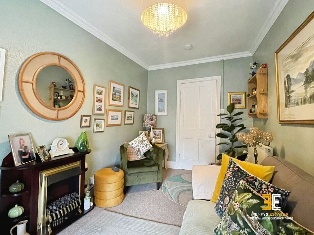 Property photo 3 of 20