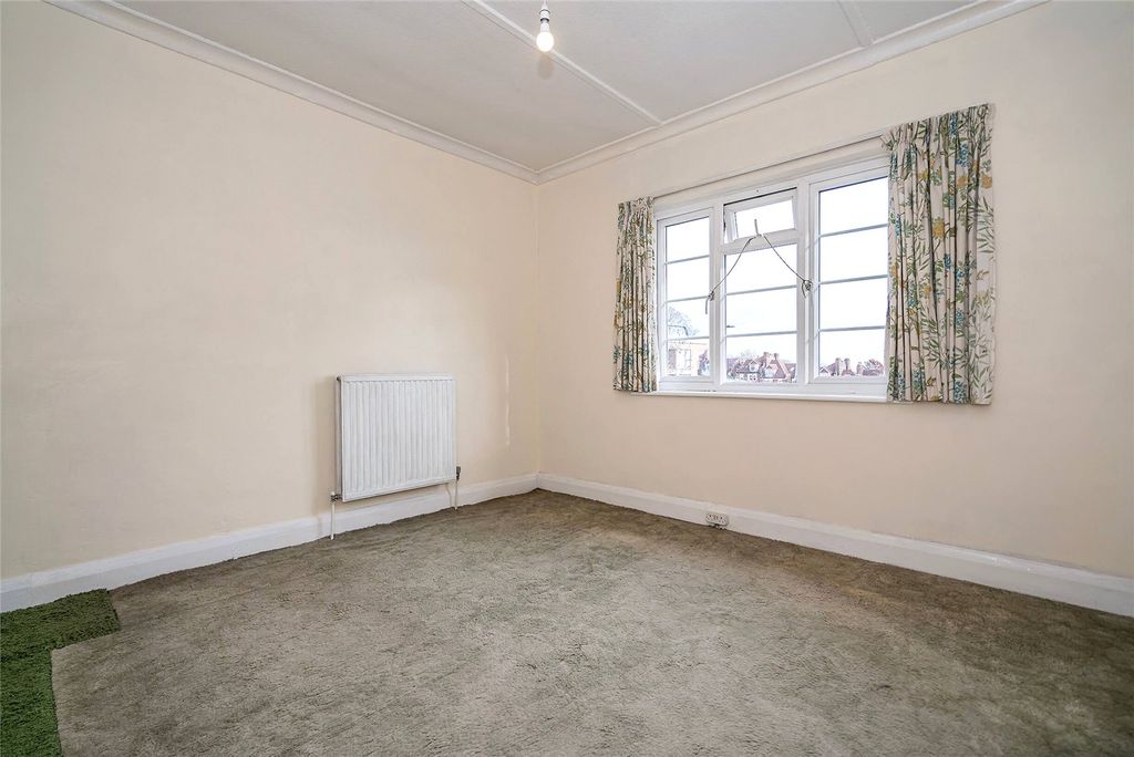 Property photo 2 of 15 Bedroom 1 A