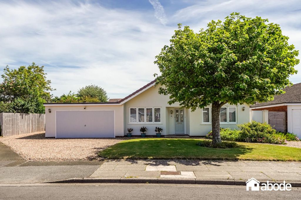 Property photo 1 of 34
