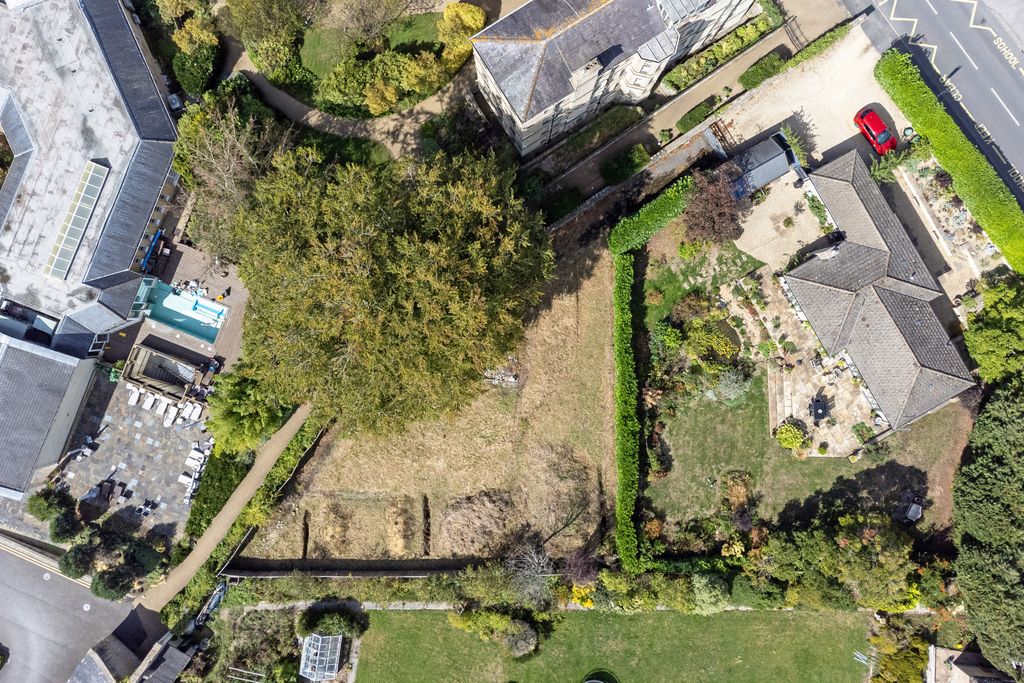 Property photo 2 of 9 Aerial