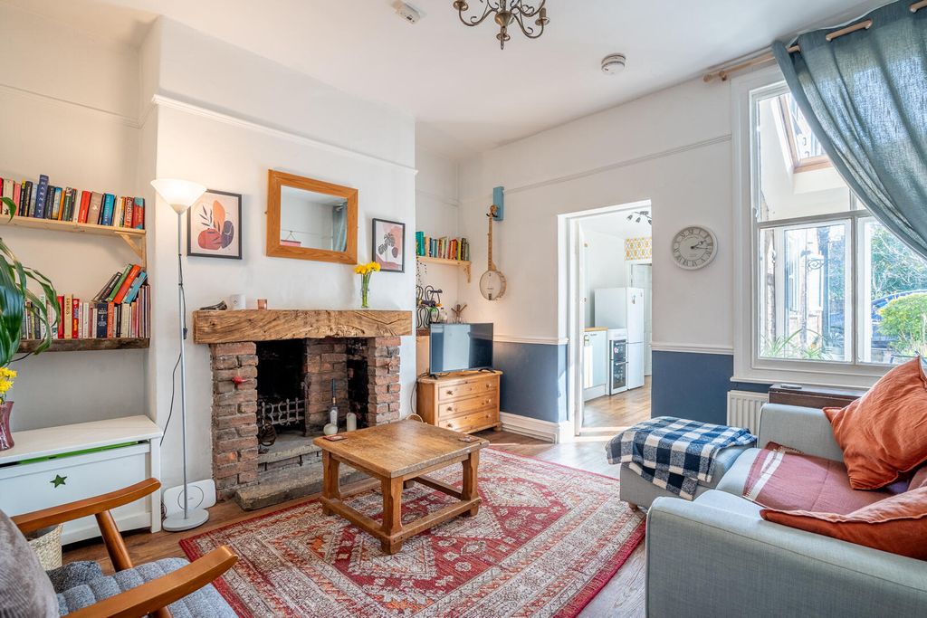 Property photo 2 of 16 Living Room