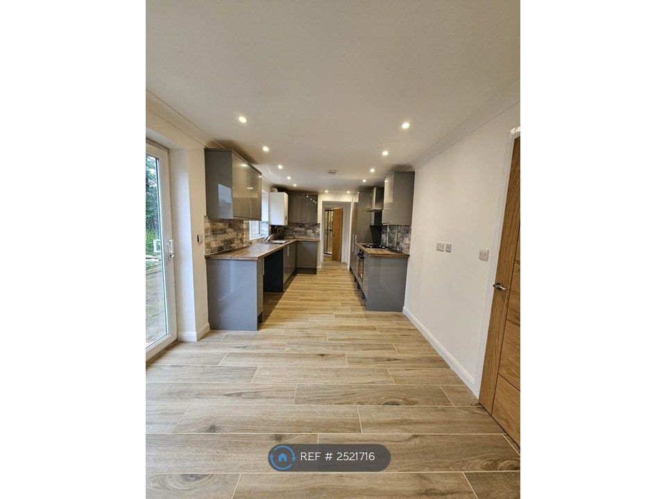 Property photo 2 of 15 Kitchen