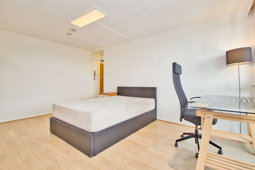 Property photo 3 of 11 Gallery