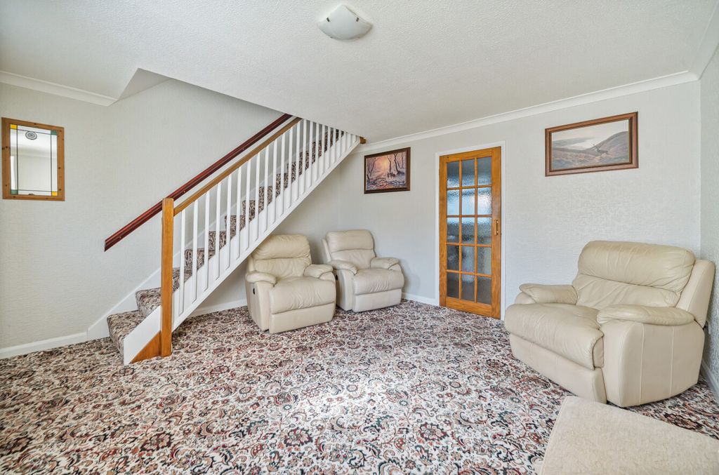 Property photo 3 of 12 Sitting Room