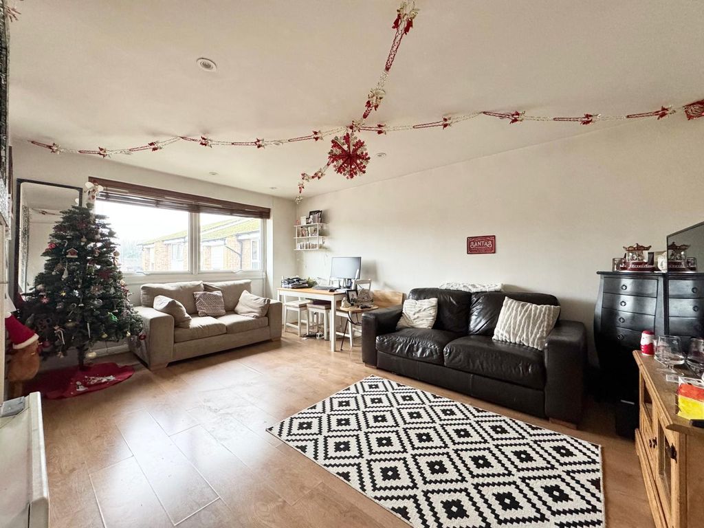 Property photo 2 of 11 Akeman Residential