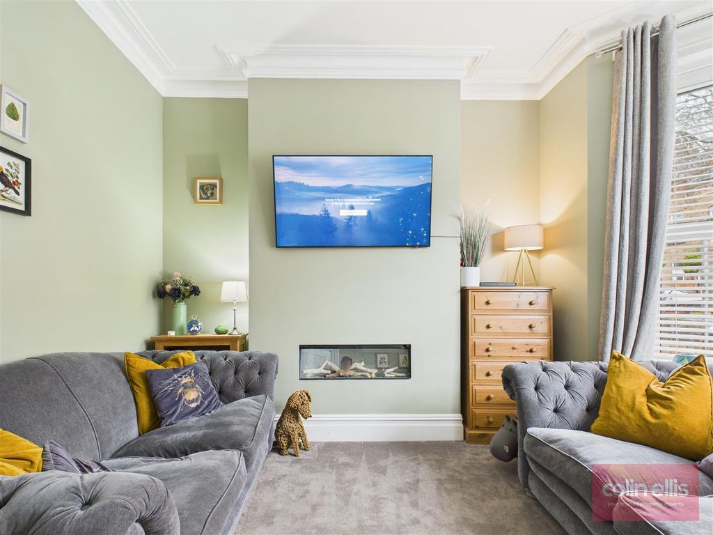 Property photo 3 of 24 Cam05075G0-Pr0254-Still004.Jpg