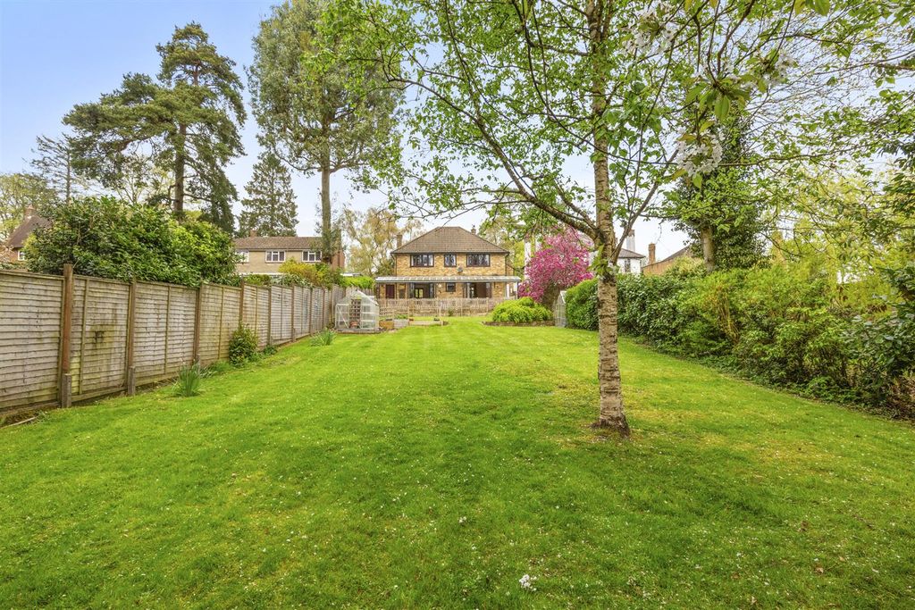 Property photo 3 of 26