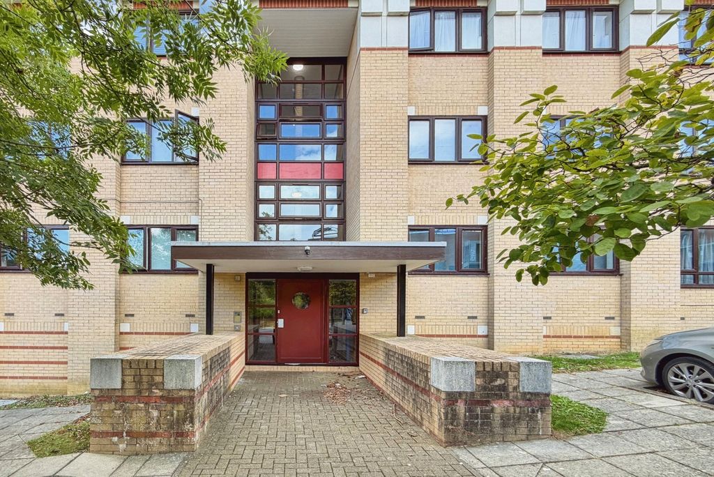 Property photo 1 of 17 Pbox-Img.Jpg