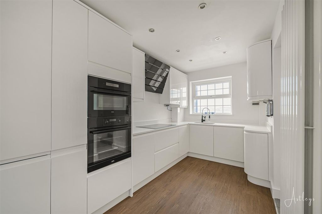 Additional image 22 of 3 bed flat for saleMumbles Road, Mumbles, Swansea SA3