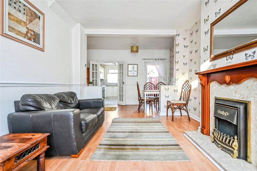 Property photo 2 of 14 Picture No. 05