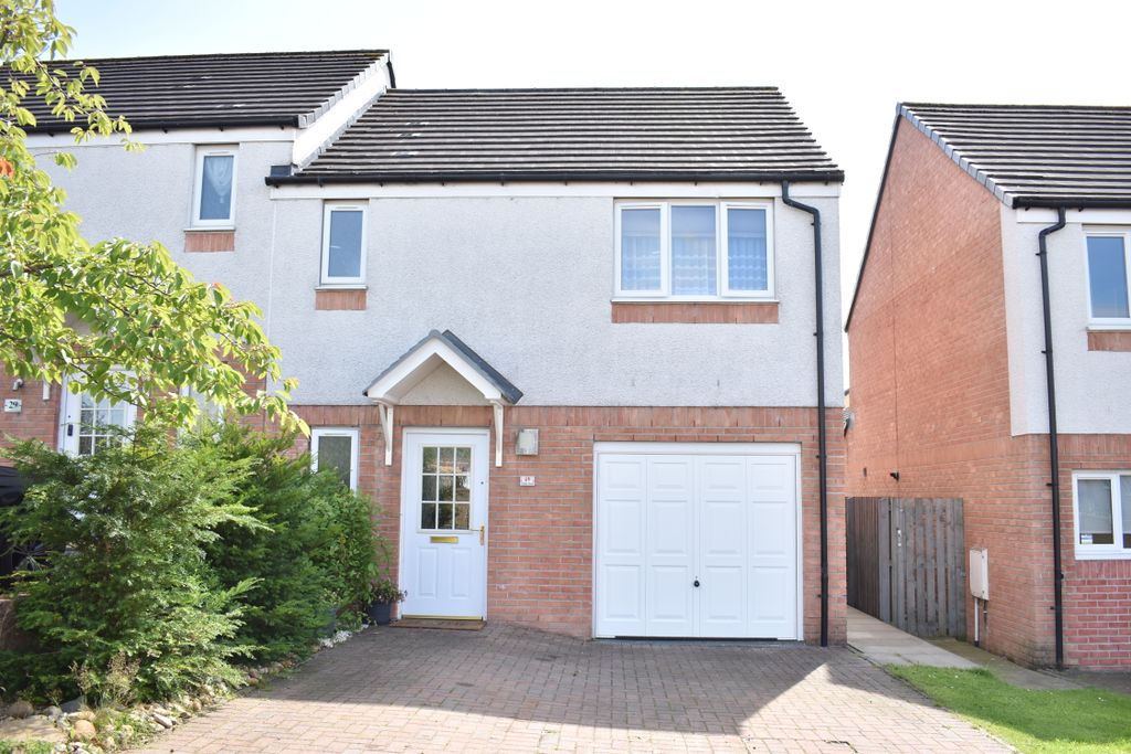 Property photo 1 of 32